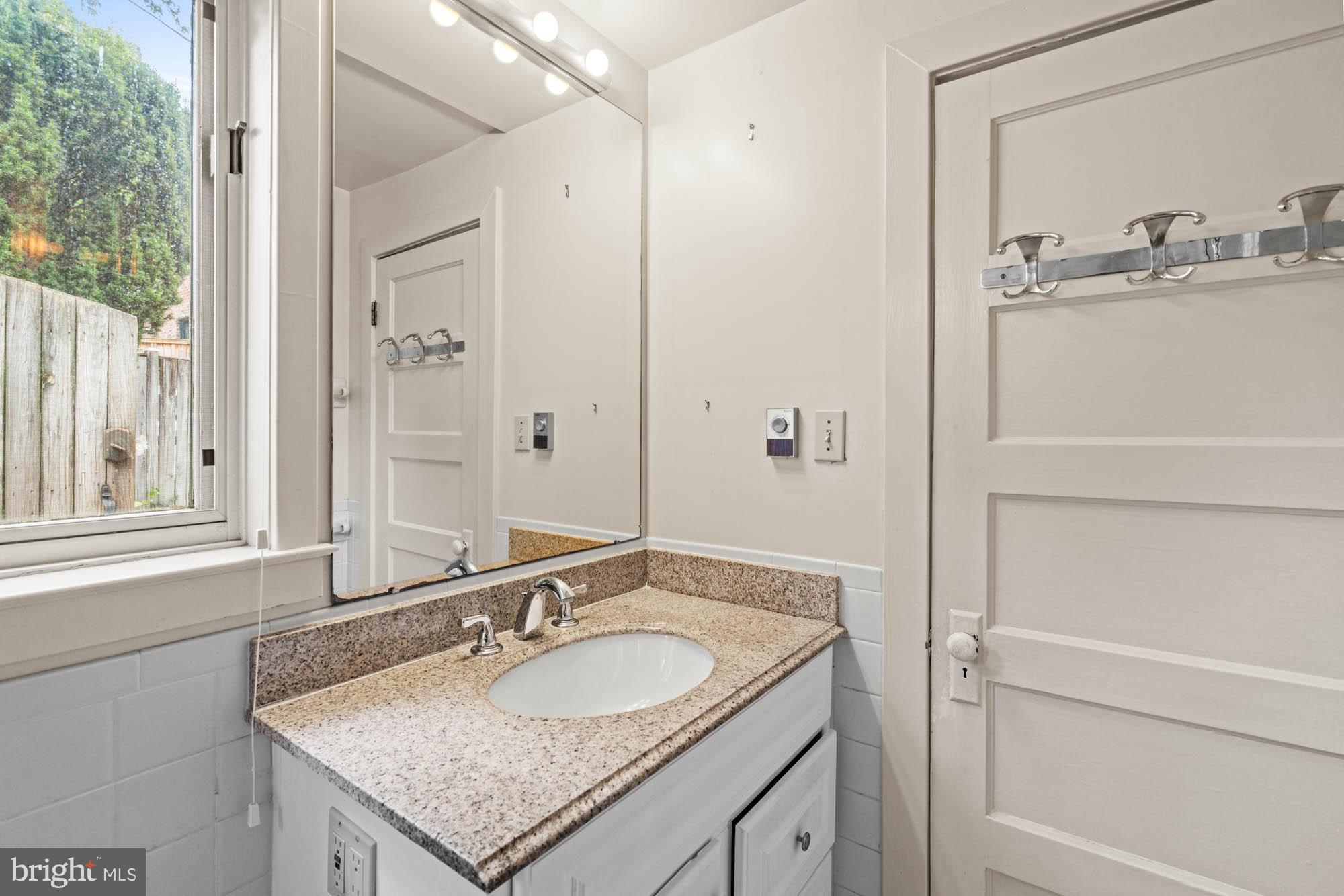 CRESTVIEW - Residential