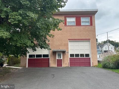 Homes For Sale - 10 S Main St St<br/> Mifflin County, YEAGERTOWN, PA 17099