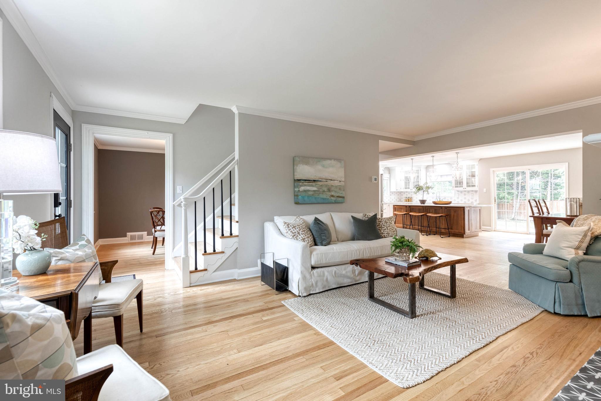 CHESTNUT HILL - Residential