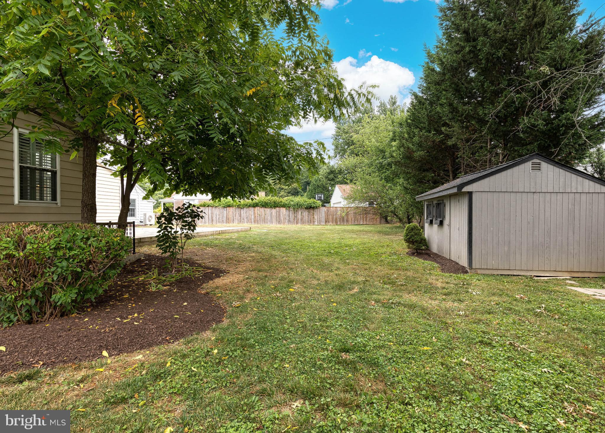 CHESTNUT HILL - Residential