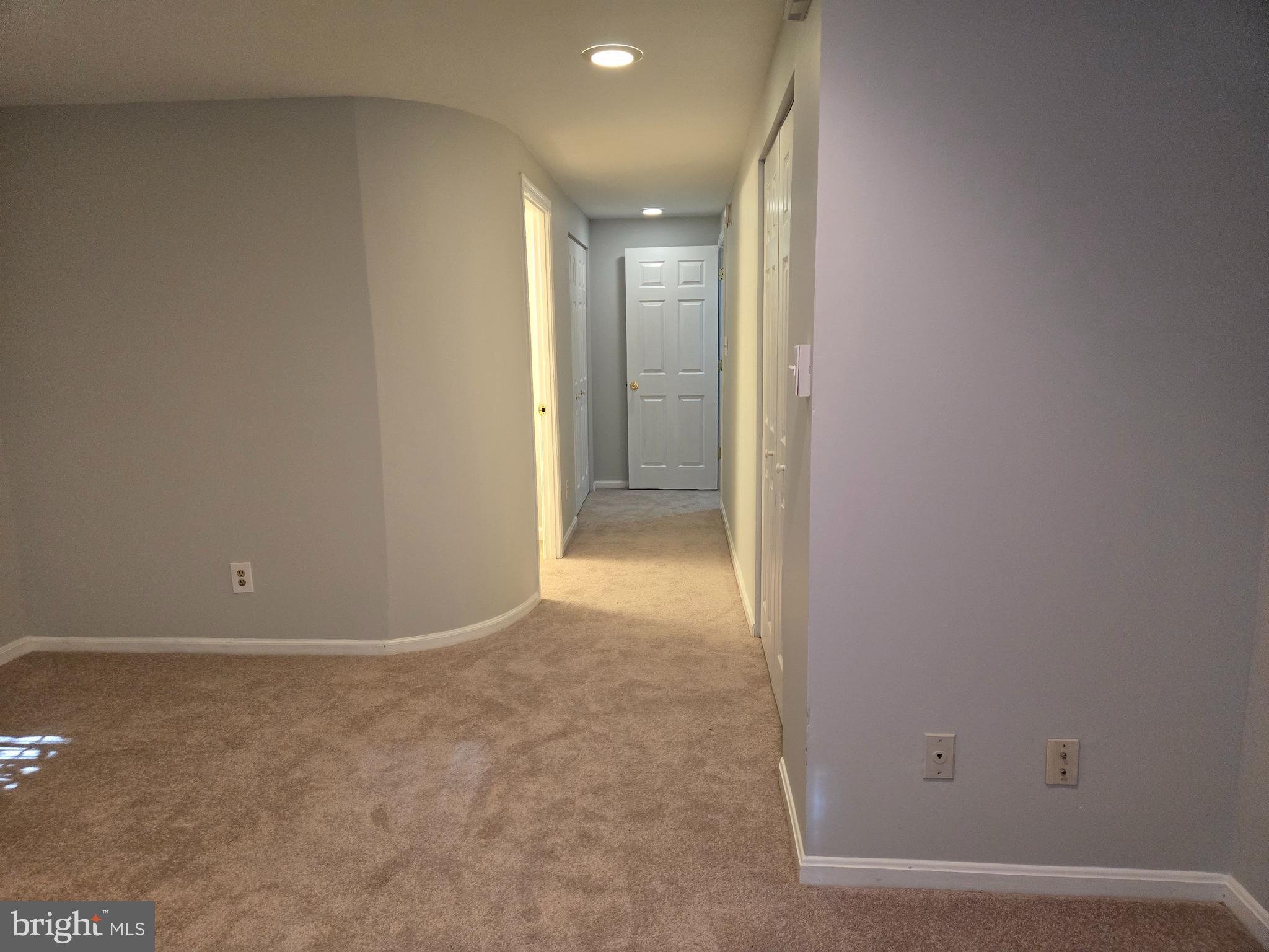 ESSEX PLACE - Residential Lease