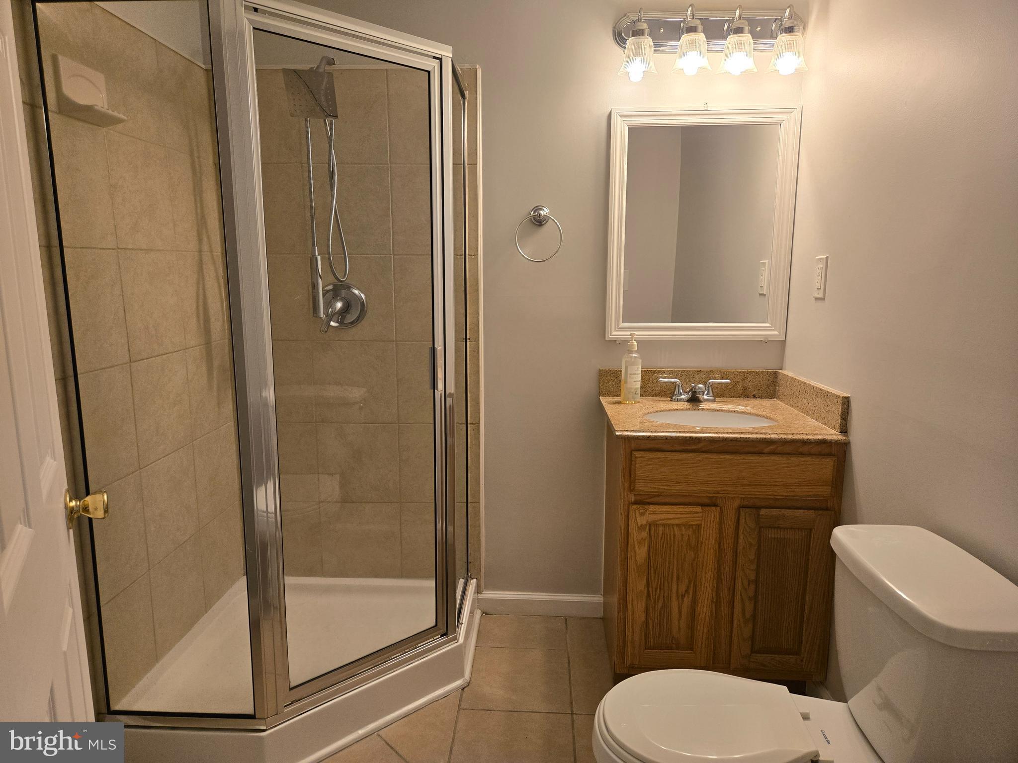 ESSEX PLACE - Residential Lease