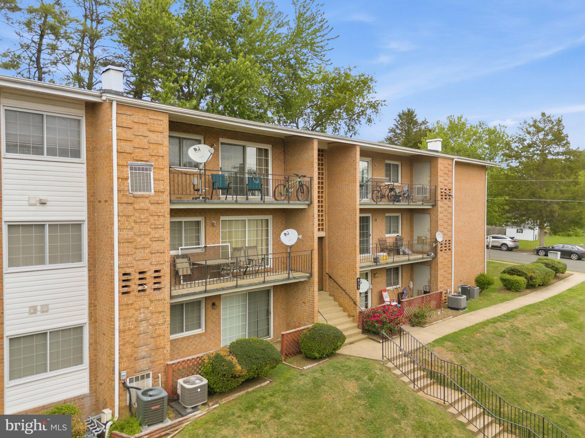 WARRENTON GARDENS - Residential