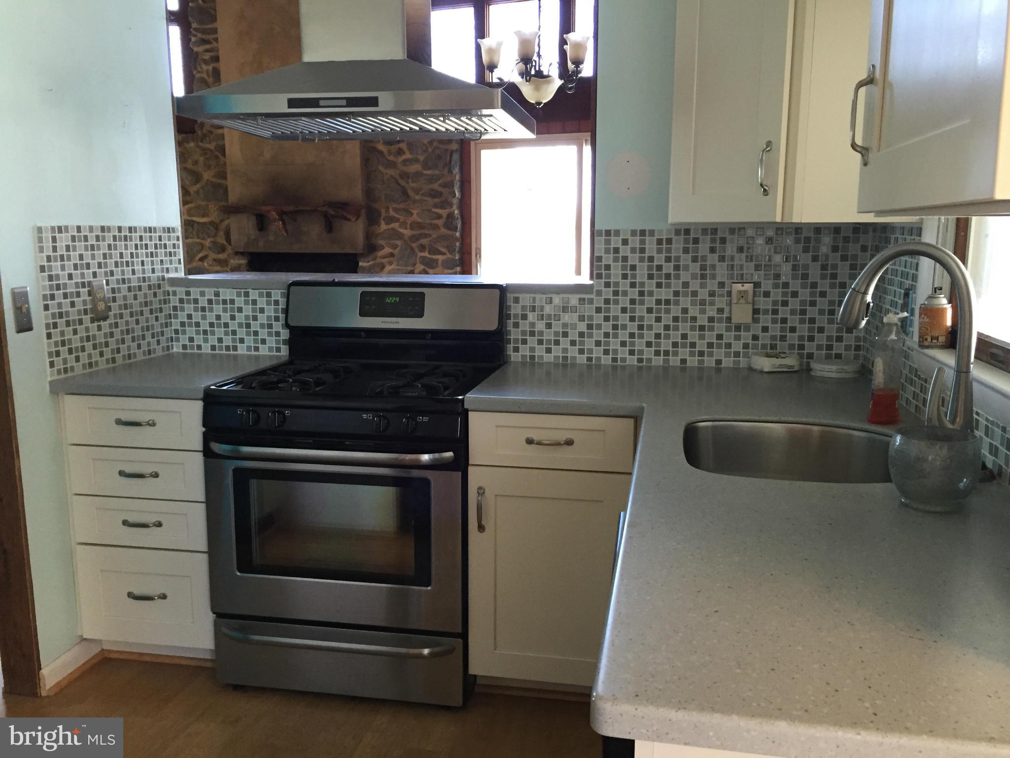 HARBOR VIEW - Residential Lease