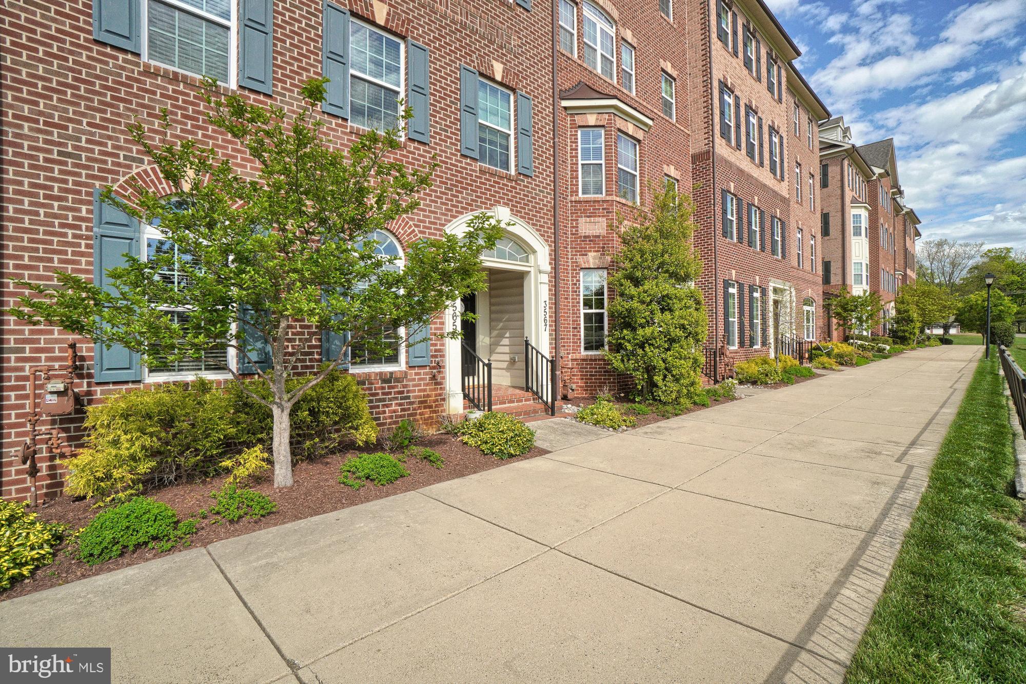 3565 HOLBORN PLACE