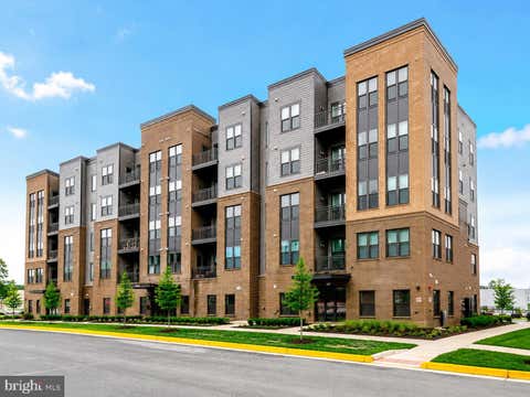 Condo For Sale - 21950 Garganey Terrace #407<br/> Loudoun County, ASHBURN, VA 20147