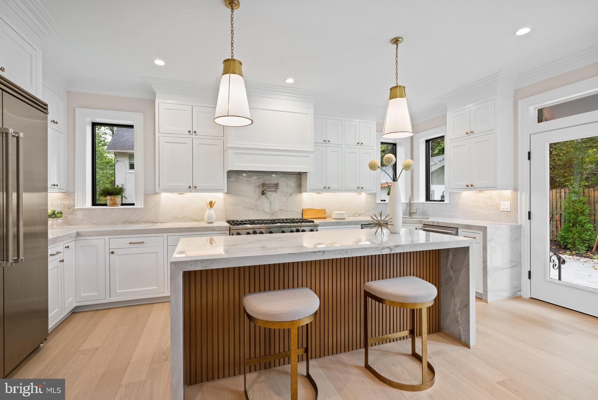 CHEVY CHASE - Residential