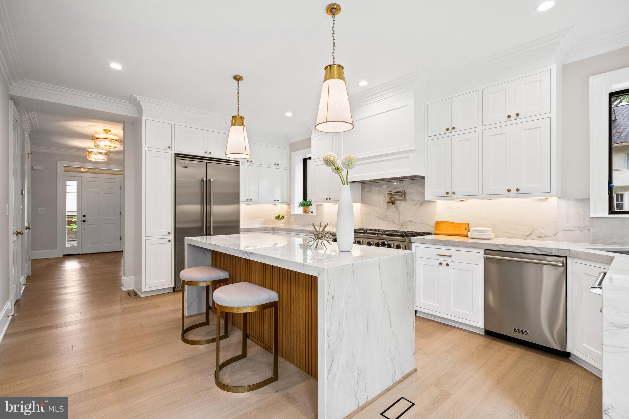 CHEVY CHASE - Residential