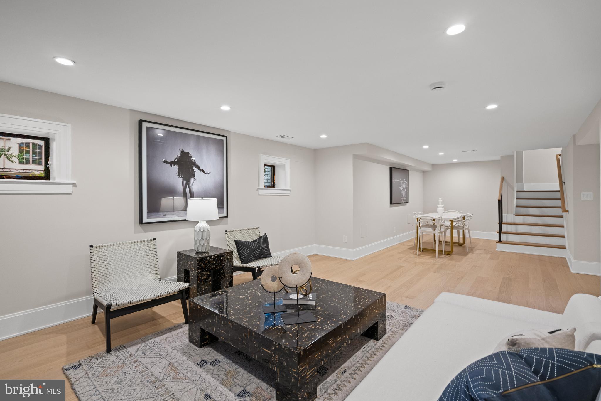 CHEVY CHASE - Residential