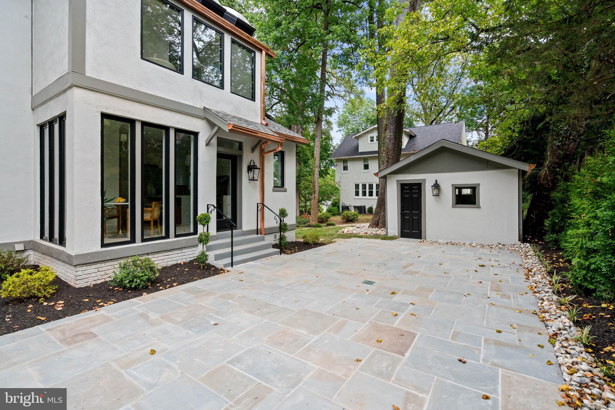 CHEVY CHASE - Residential