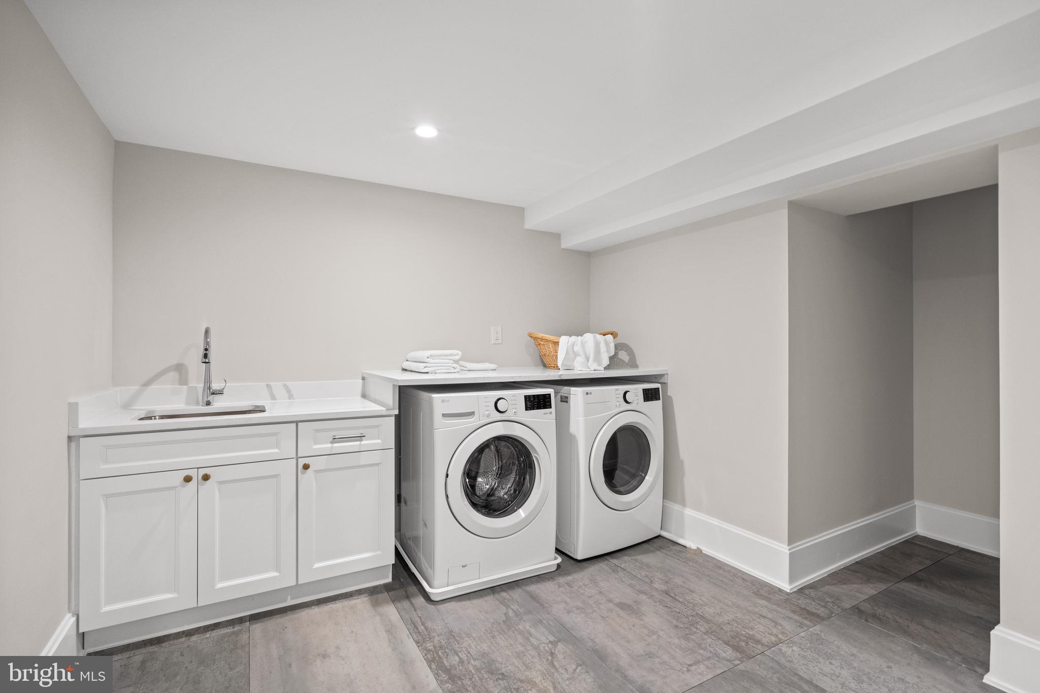CHEVY CHASE - Residential