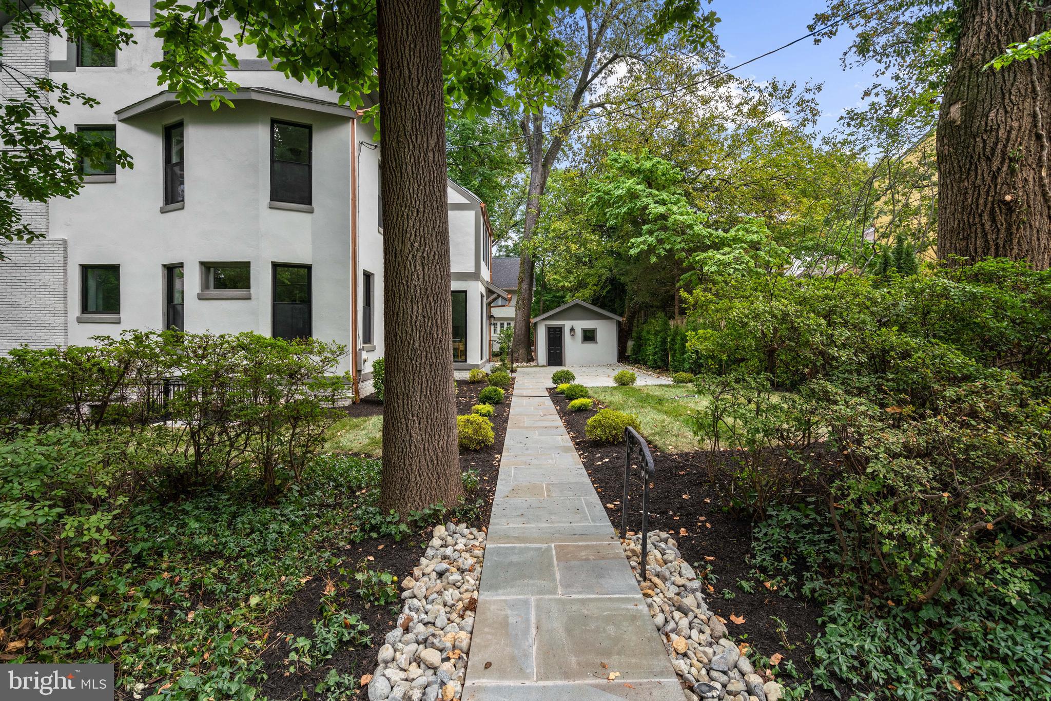 CHEVY CHASE - Residential