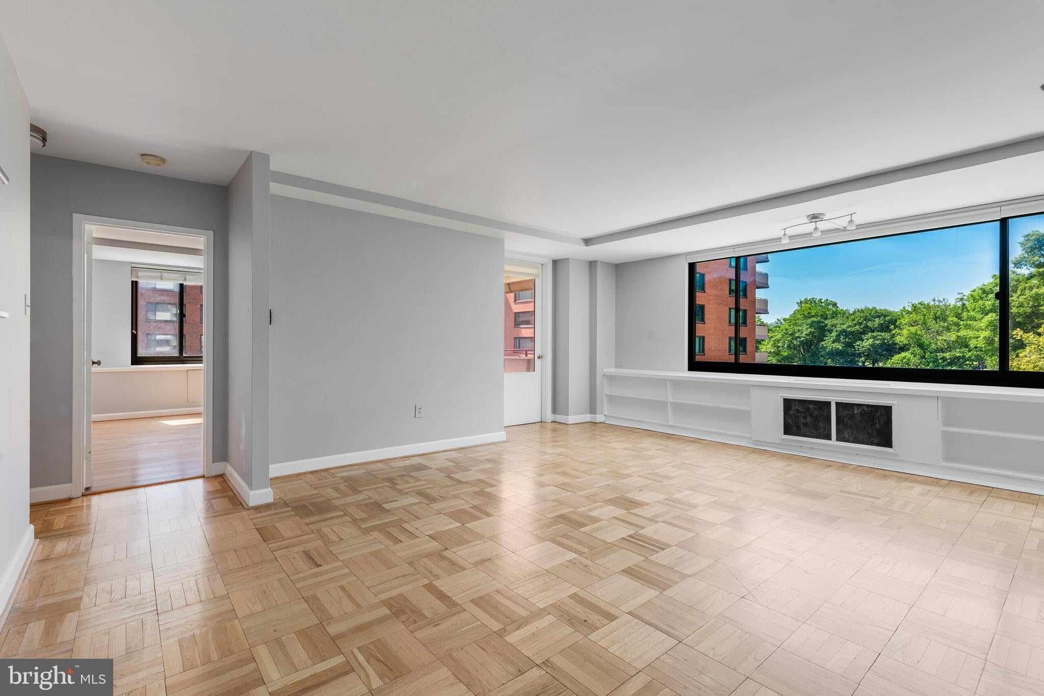 1021 ARLINGTON BOULEVARD 742