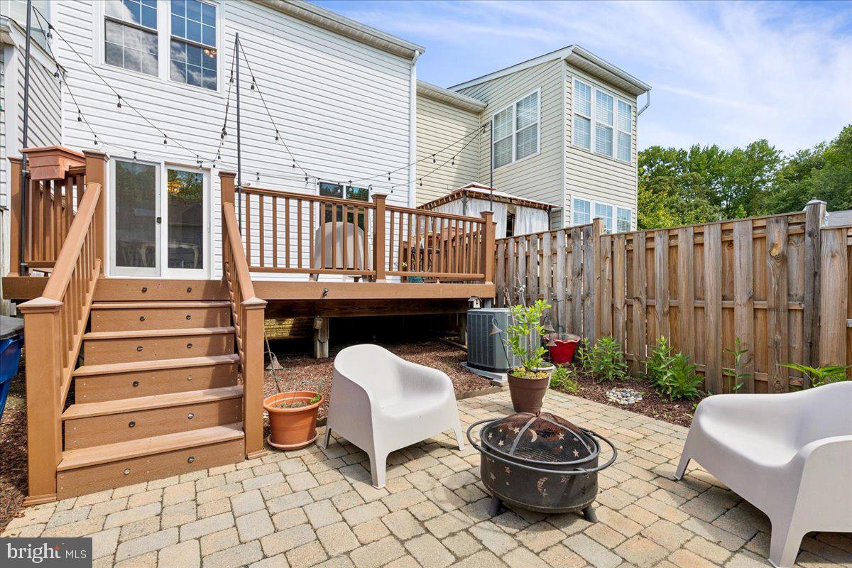 SOUTH RIVER COLONY - Residential