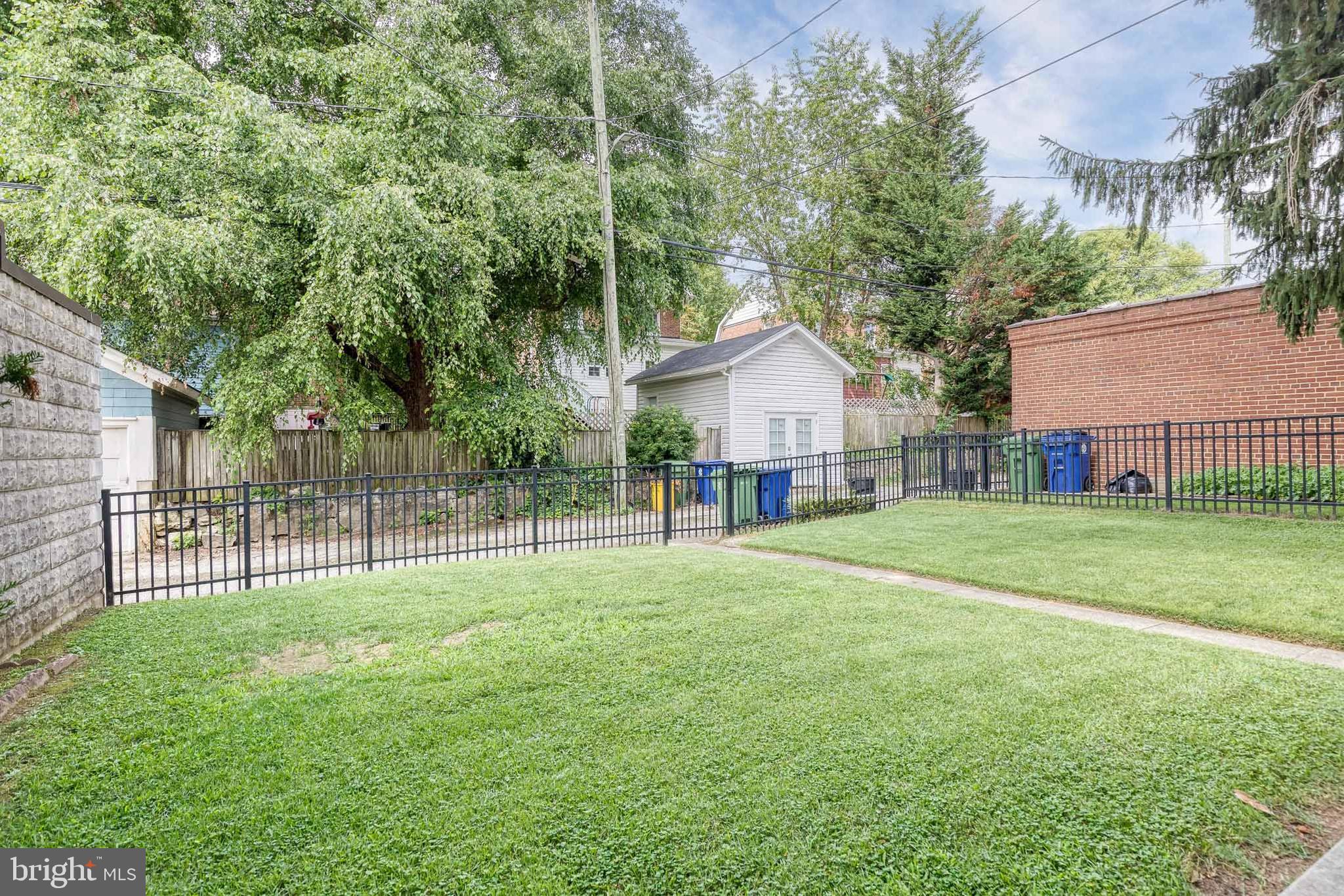 MAYFIELD - Residential