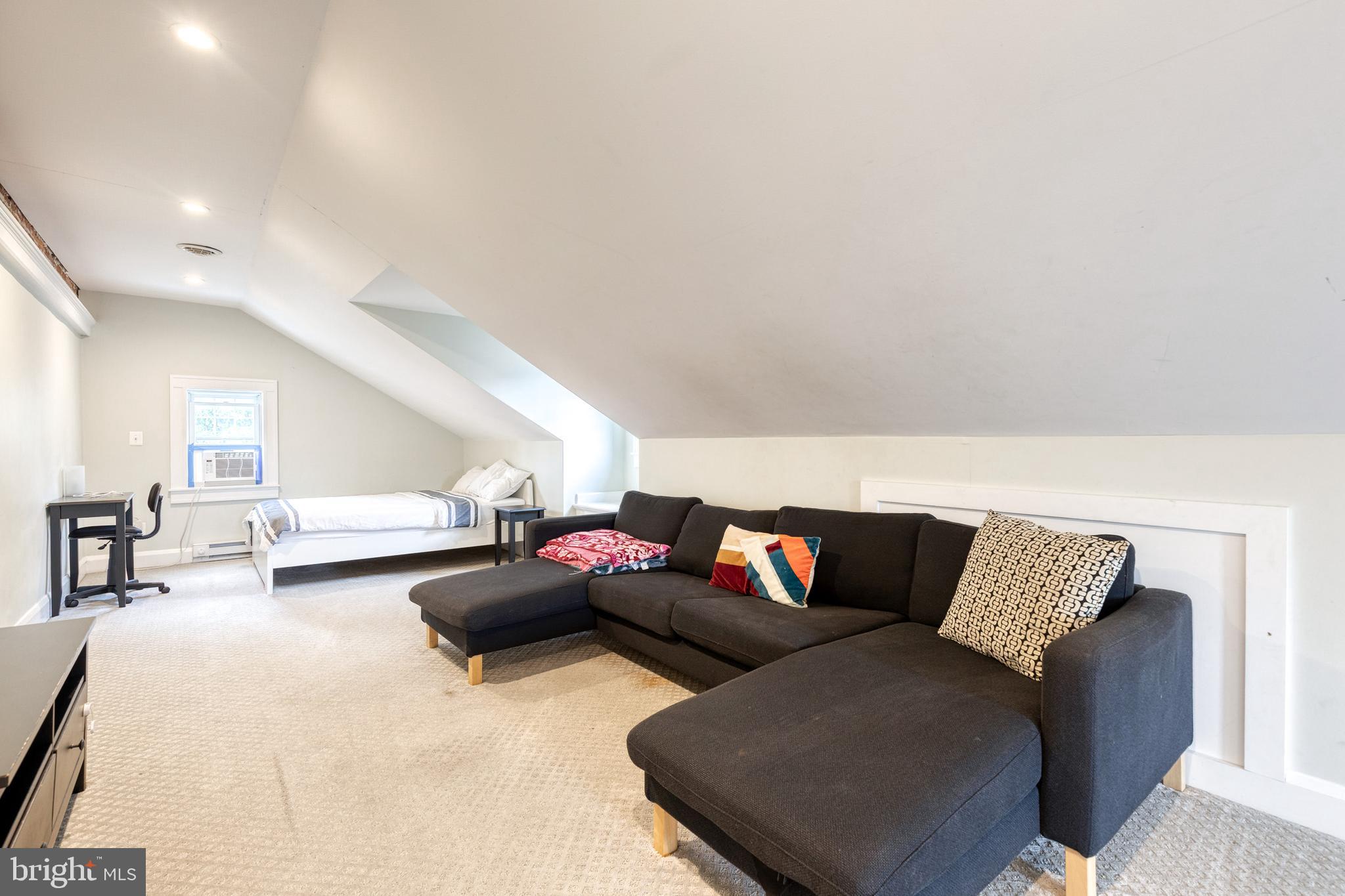 MAYFIELD - Residential