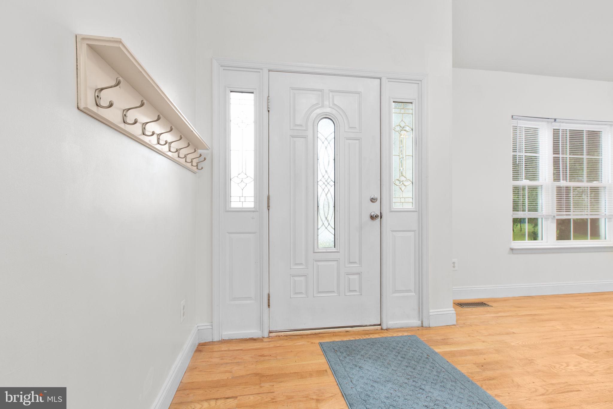 53 BLOOMINGTON LANE