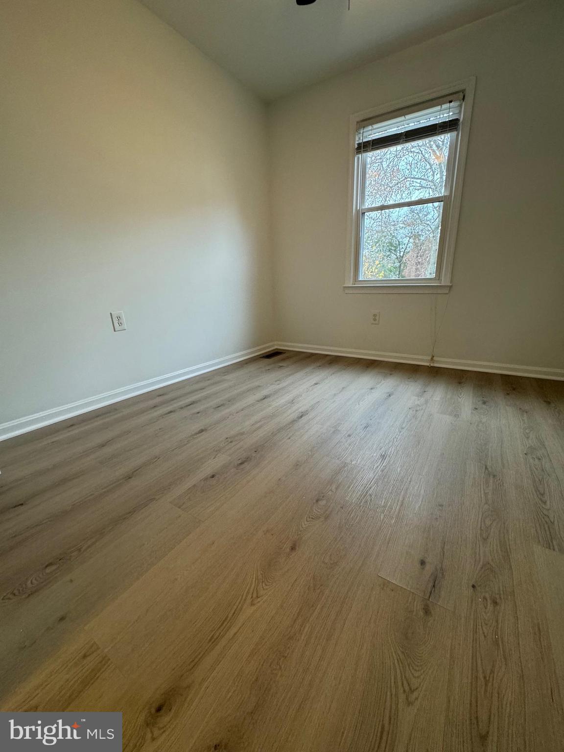 LAKE RIDGE - Residential Lease