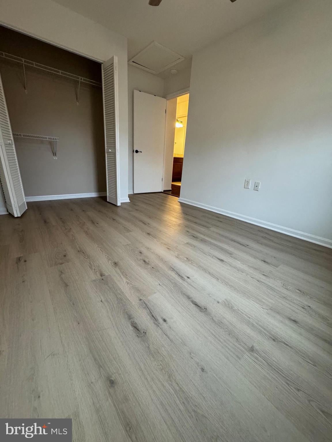 LAKE RIDGE - Residential Lease