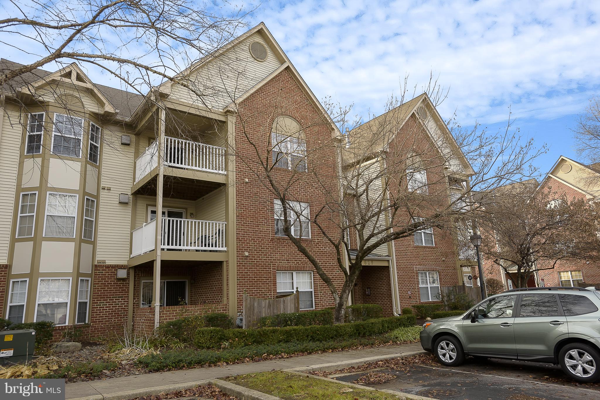 HARBOUR GATES - Residential