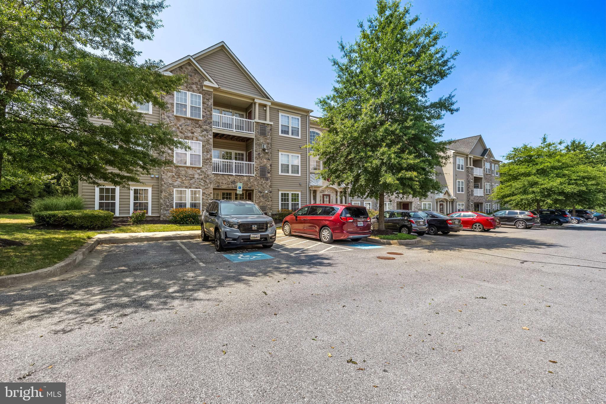 GLYNDON TRACE - Residential