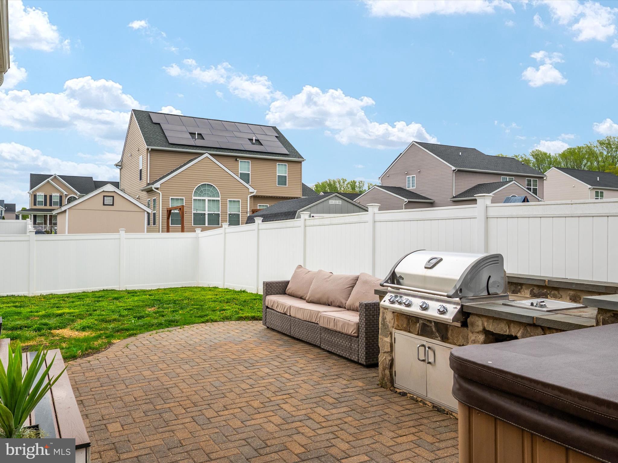 NORTH BROOK - Residential