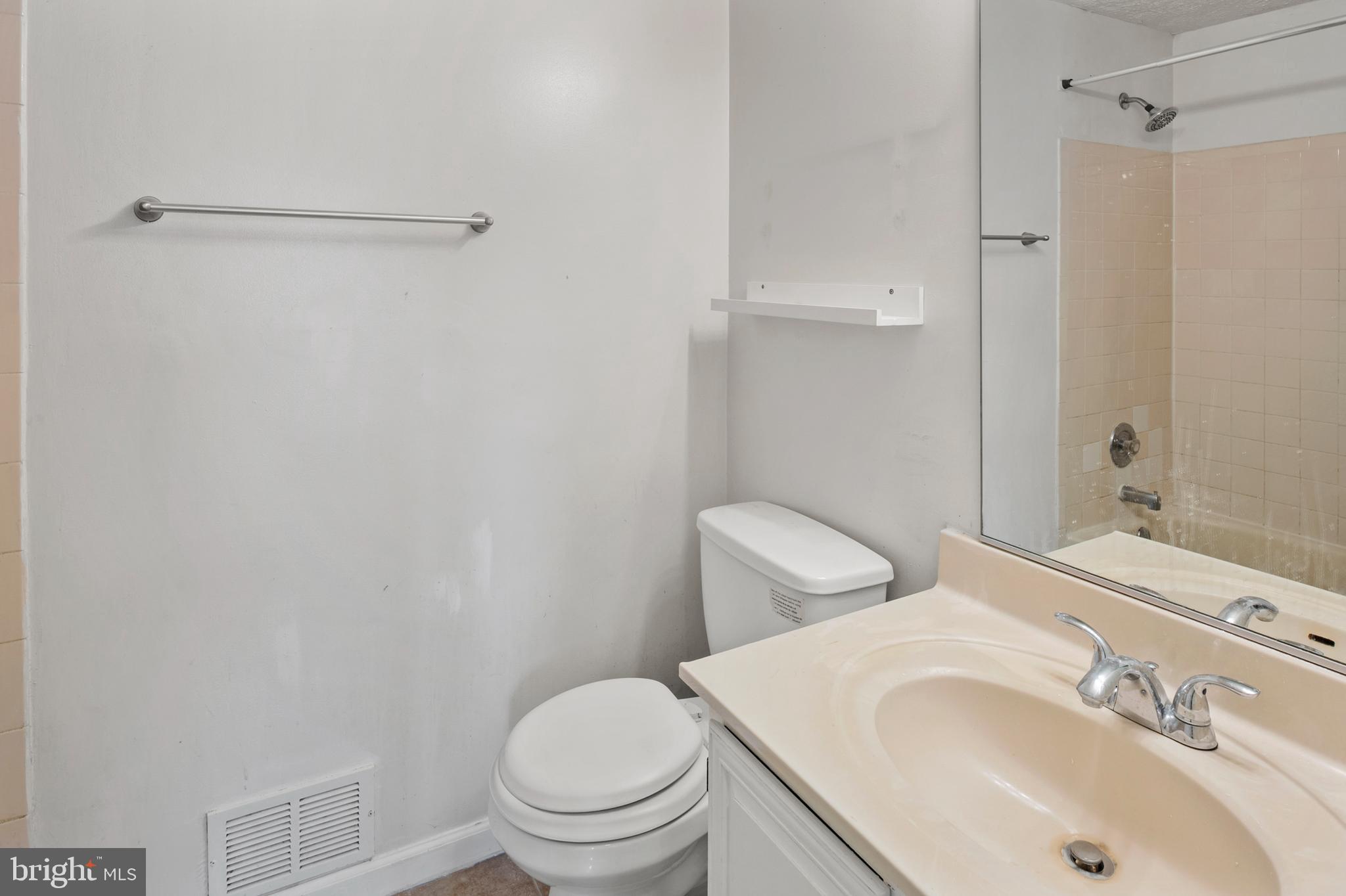 KINGS MEADE - Residential