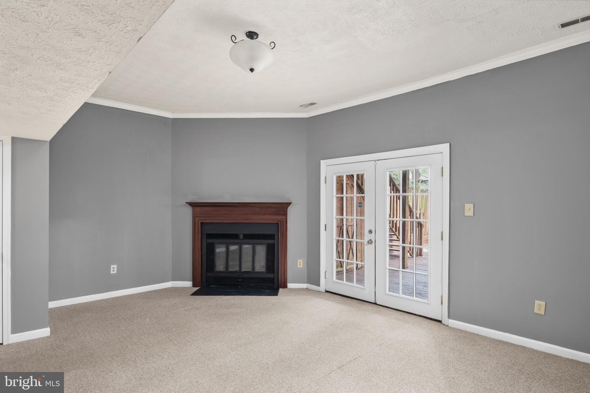 KINGS MEADE - Residential