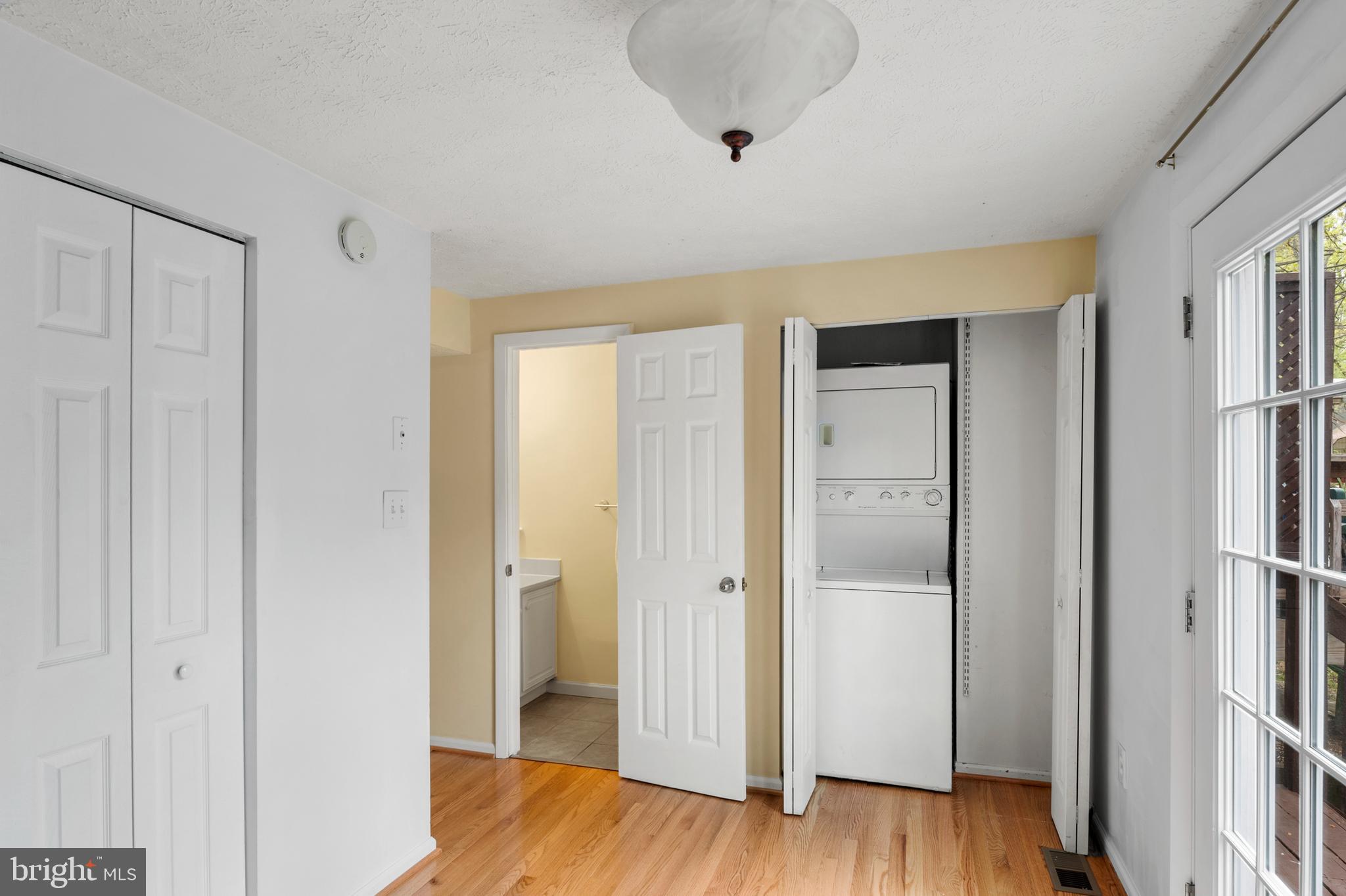 KINGS MEADE - Residential