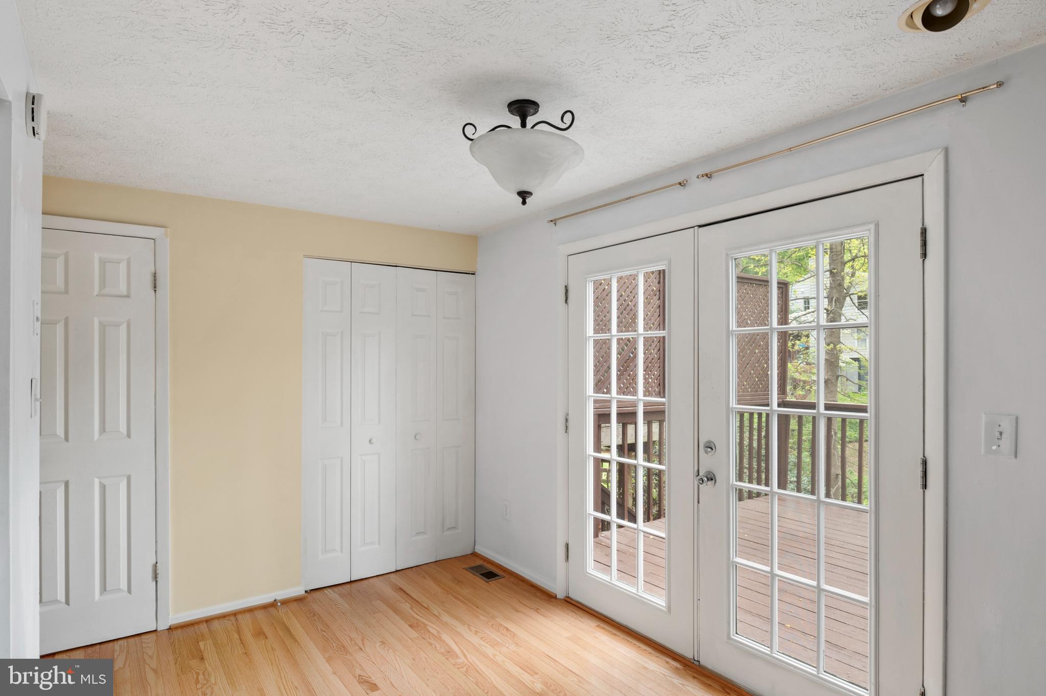 KINGS MEADE - Residential