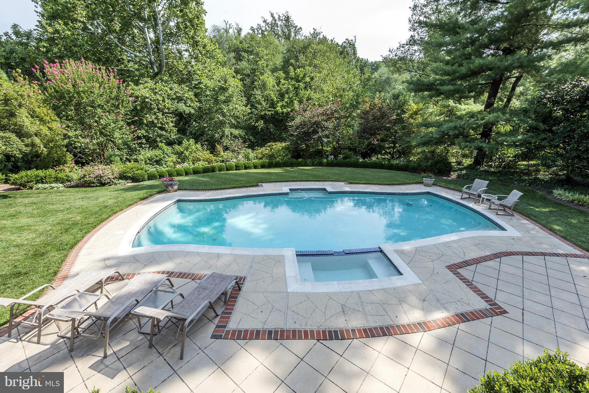 OLDE SWINKS MILL ESTATES - Residential