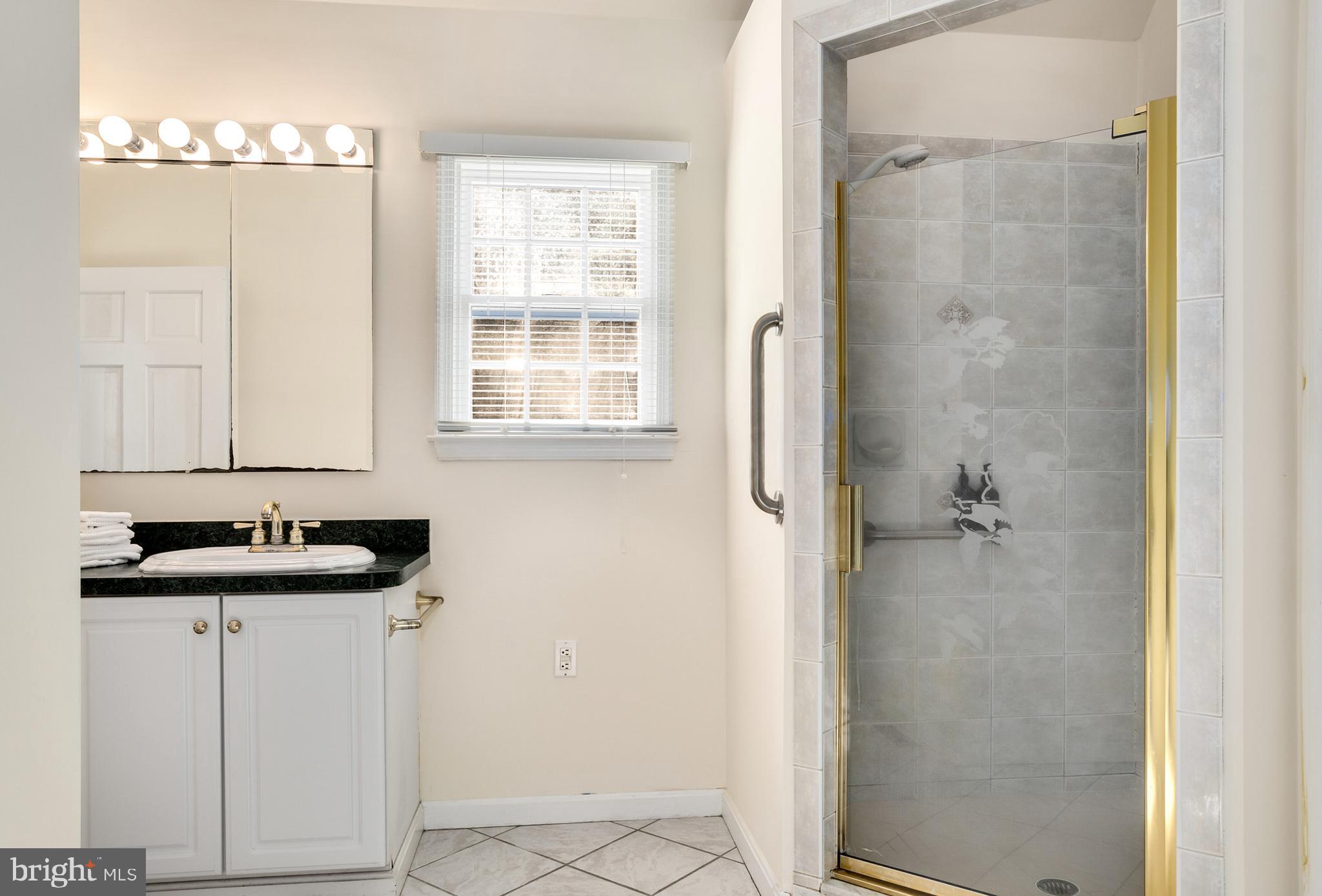 PAPERMILL XING - Residential