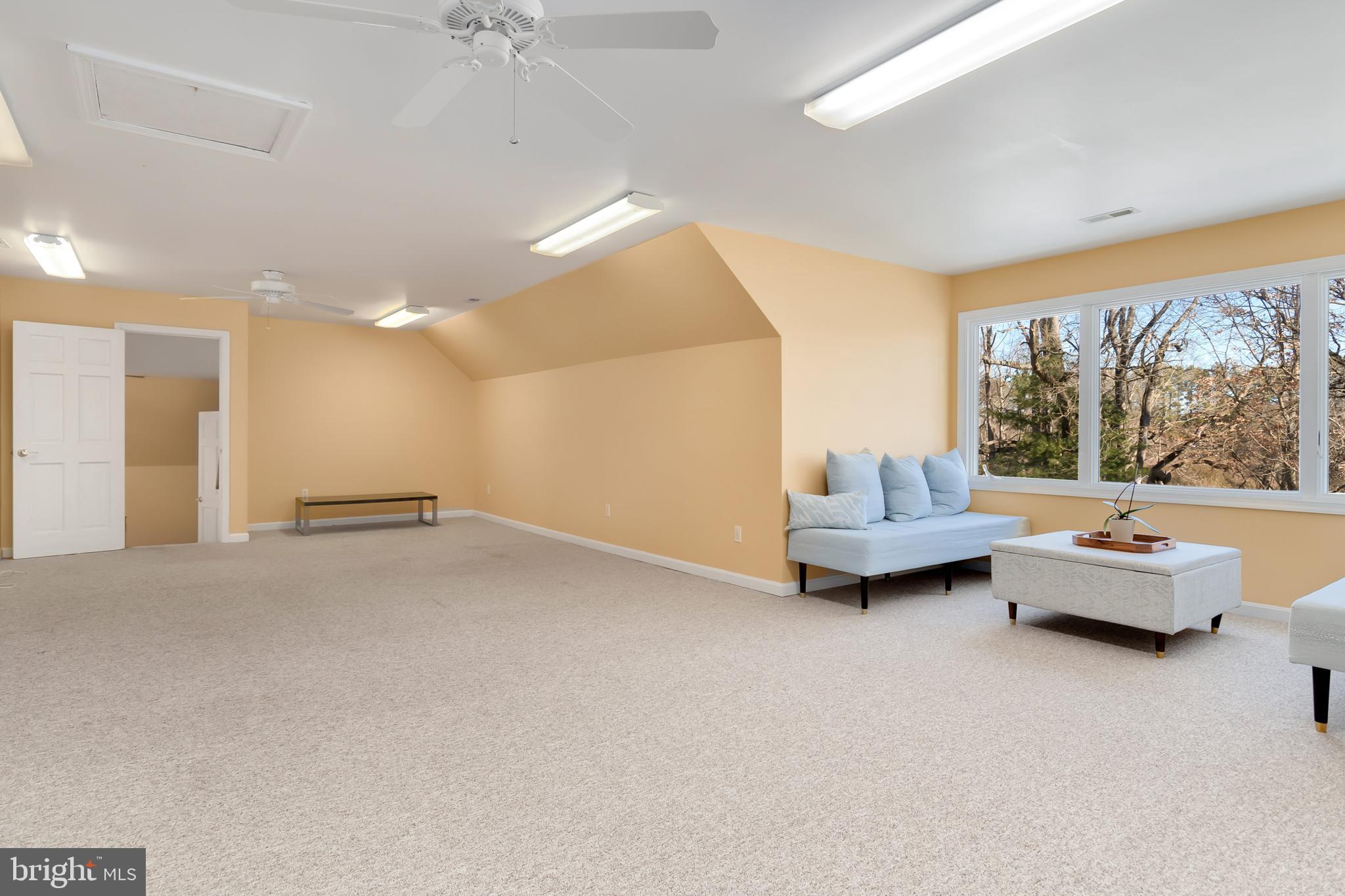 PAPERMILL XING - Residential