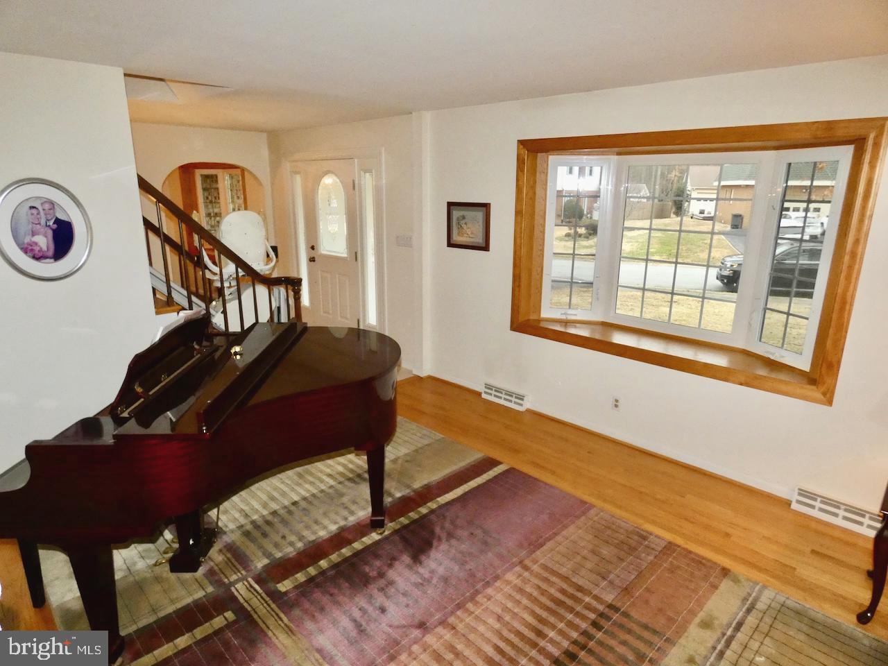 VAN DYKE VILLAGE - Residential