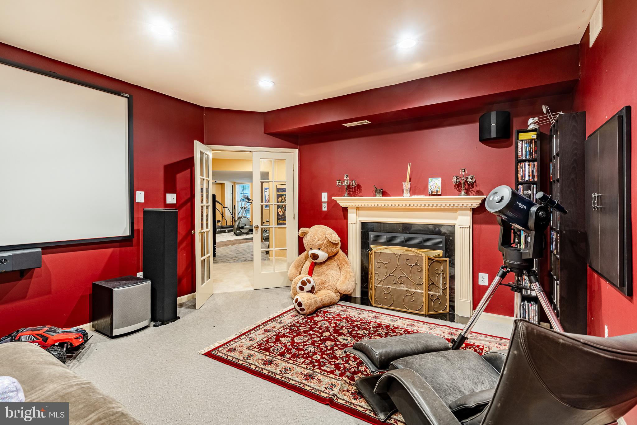 THE COLONY - Residential