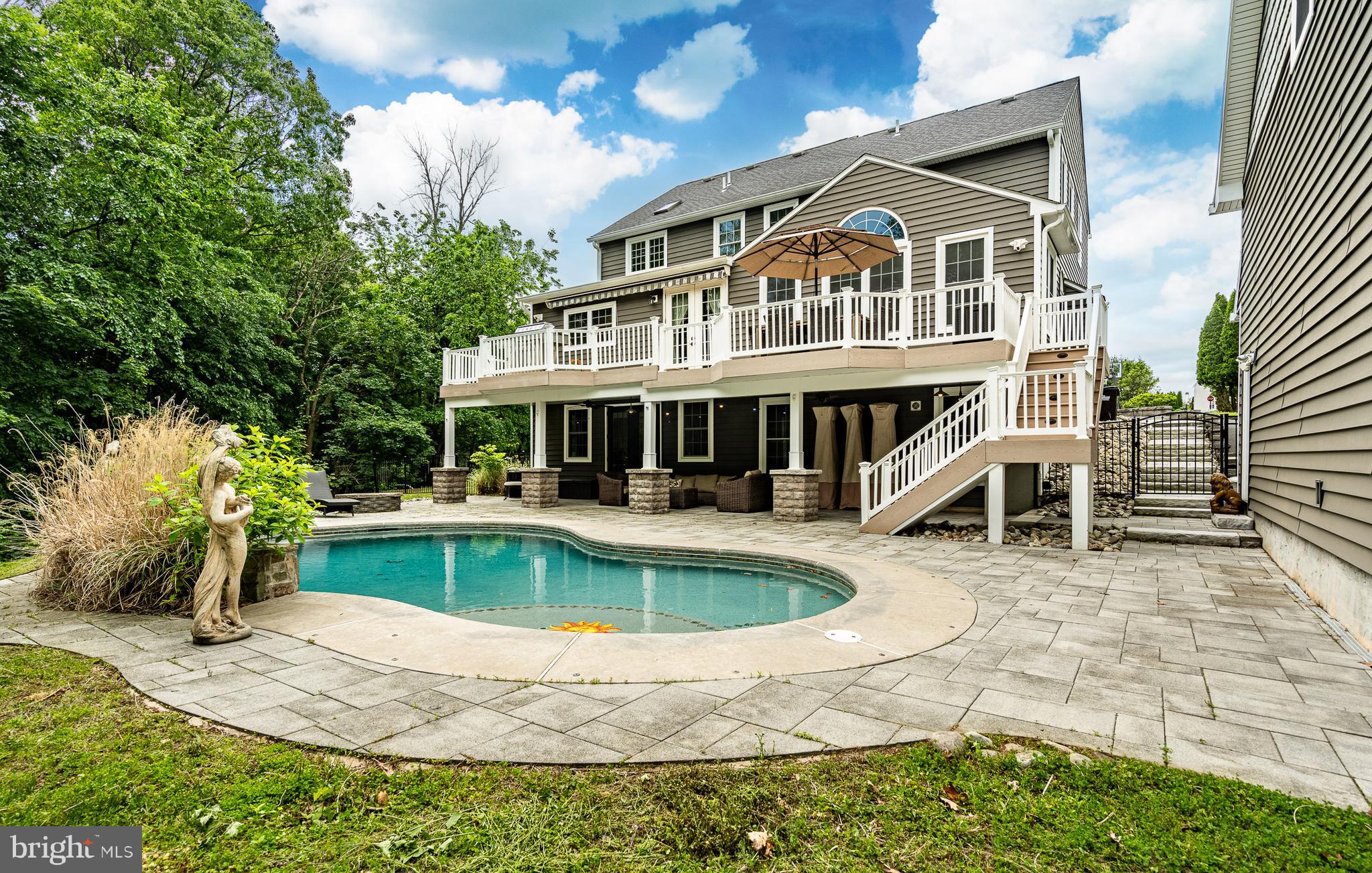 THE COLONY - Residential