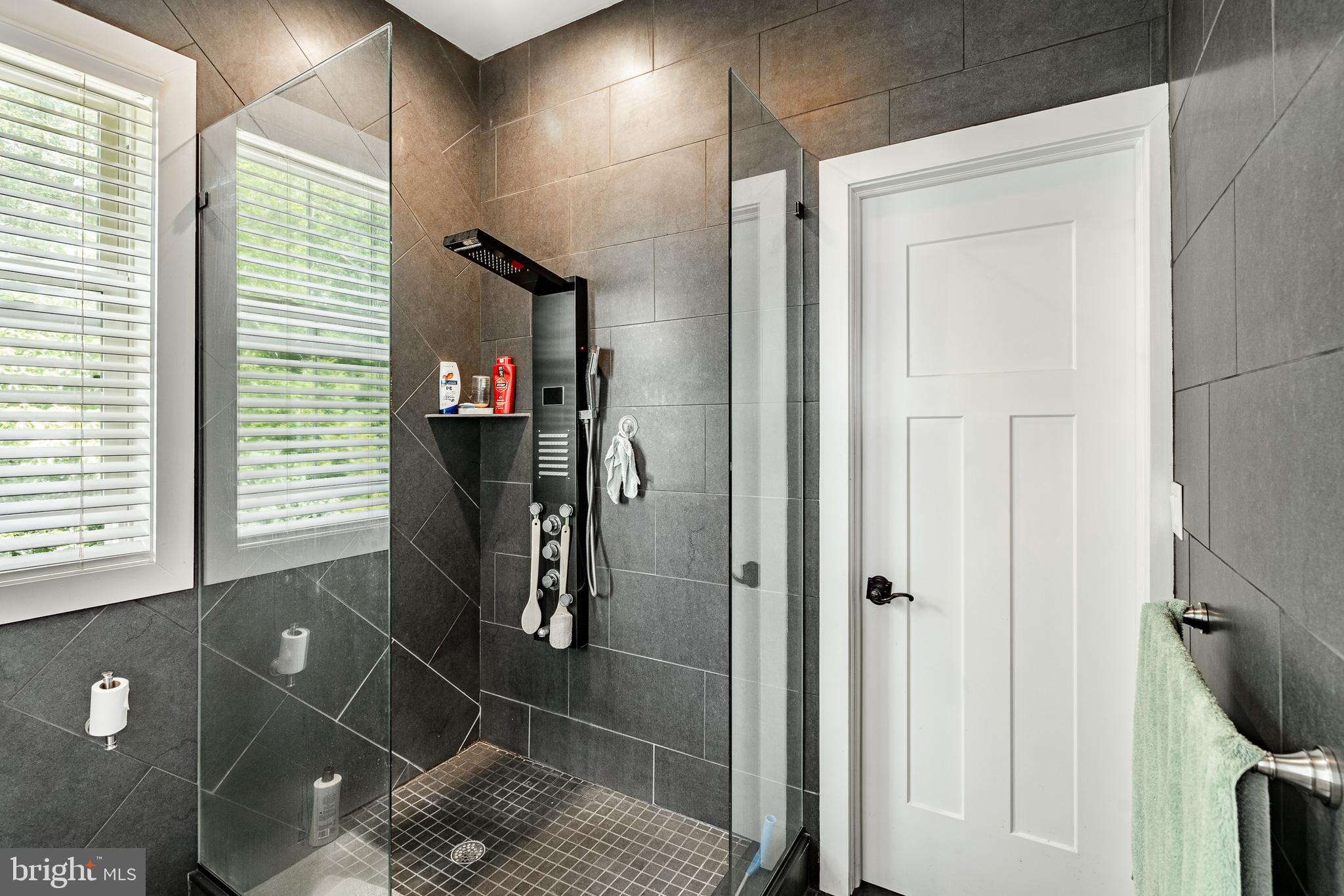 THE COLONY - Residential