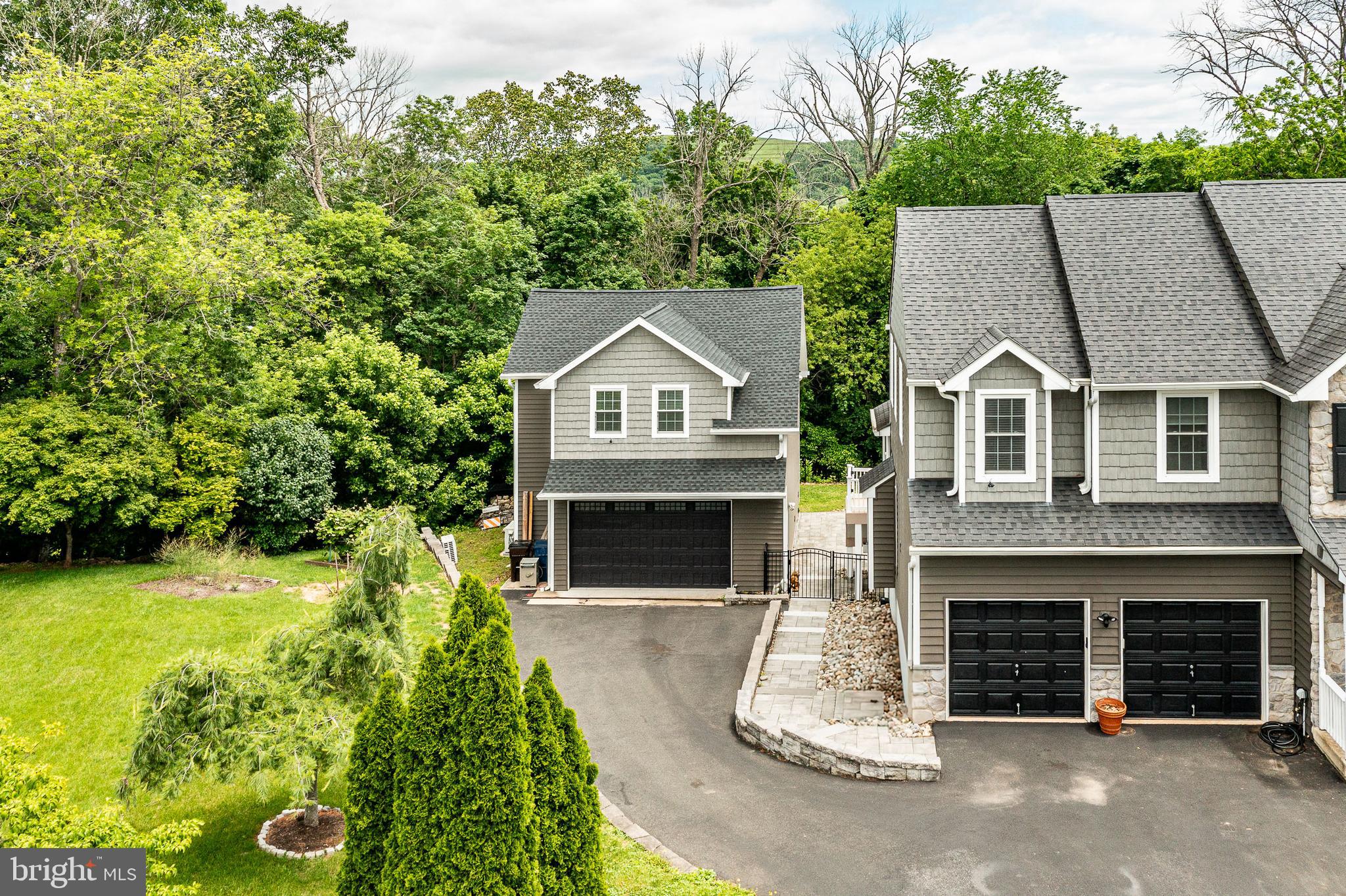 THE COLONY - Residential