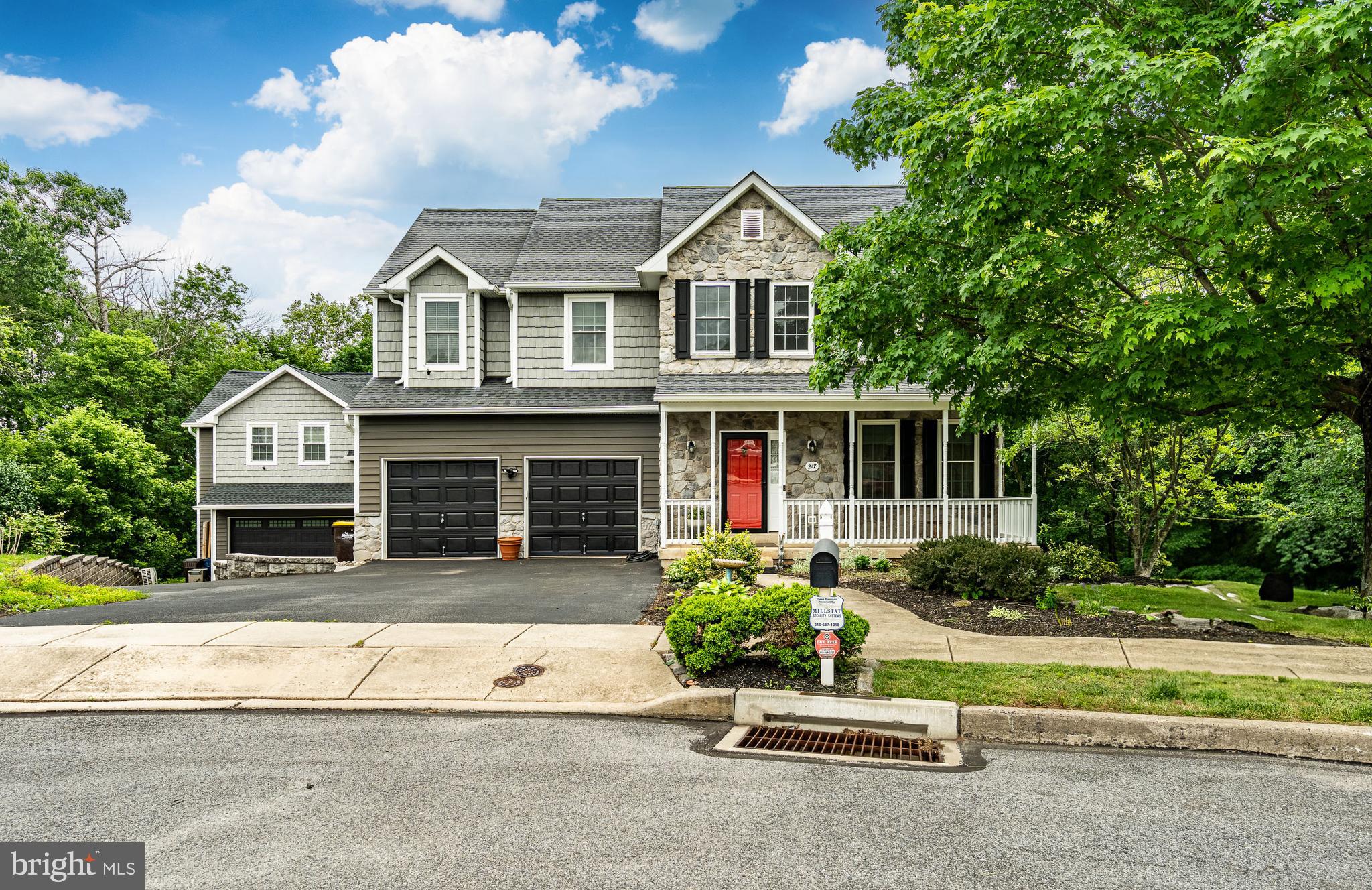 THE COLONY - Residential