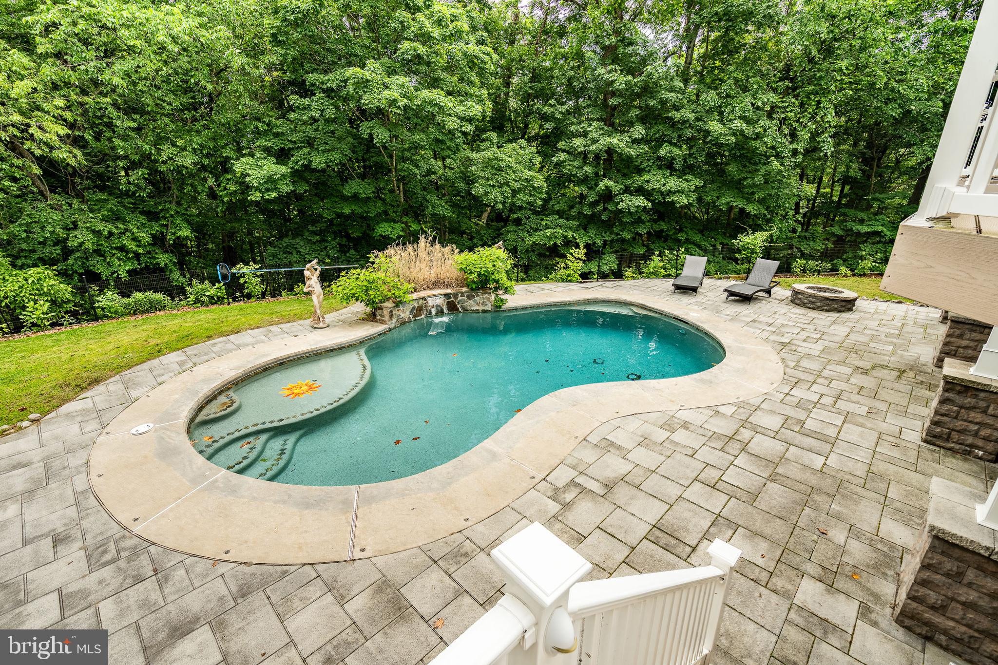 THE COLONY - Residential