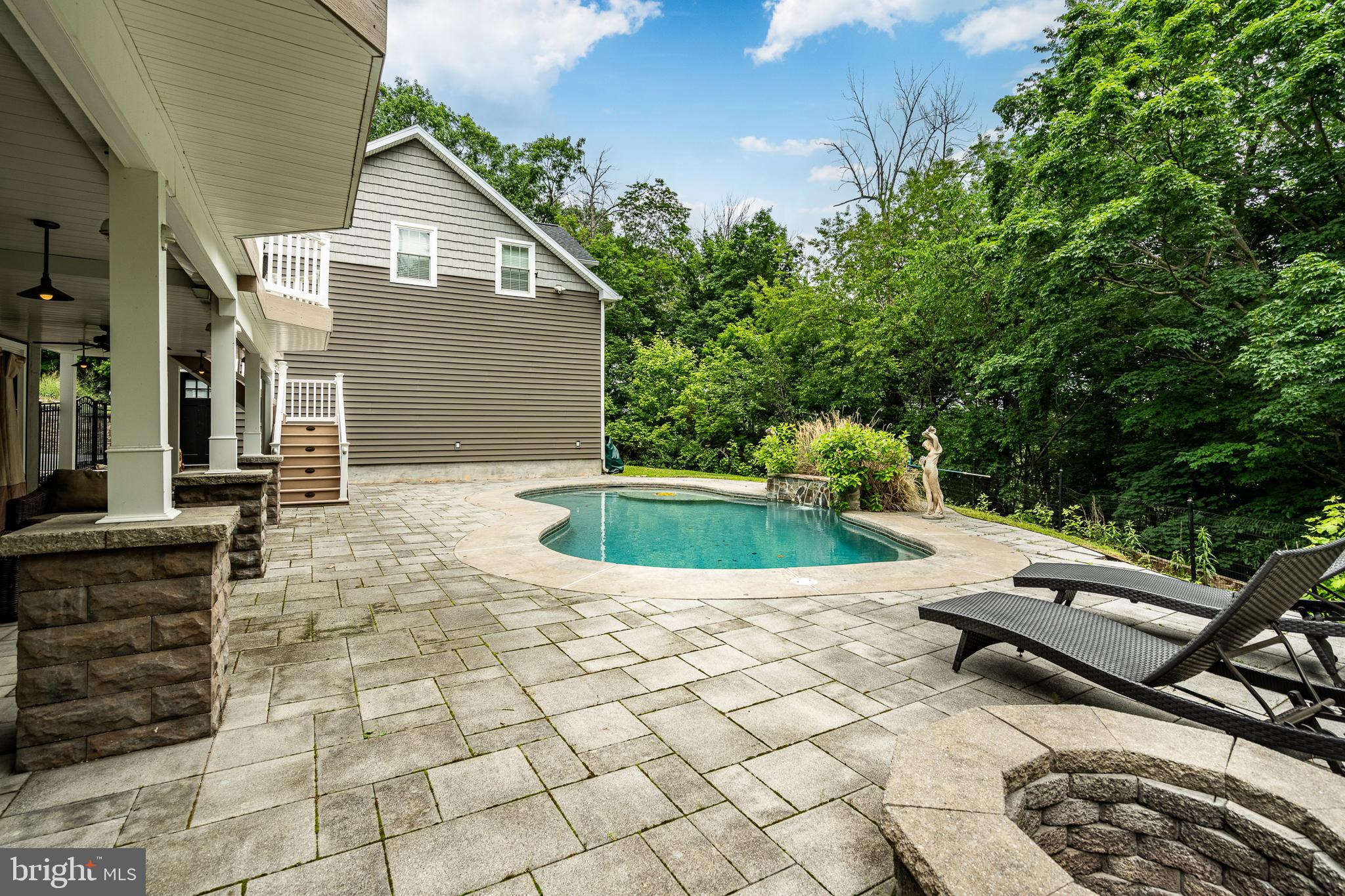 THE COLONY - Residential