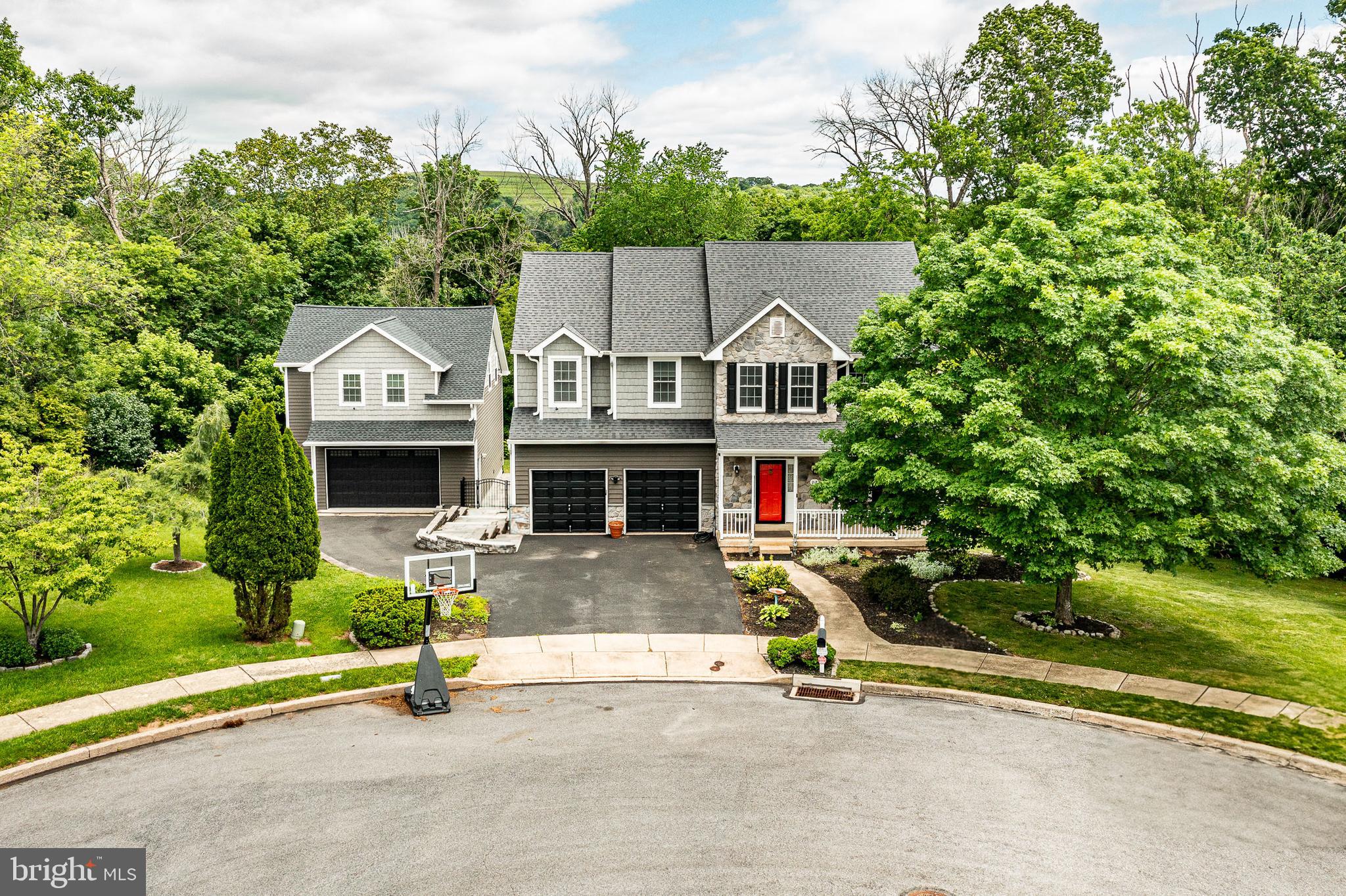 THE COLONY - Residential