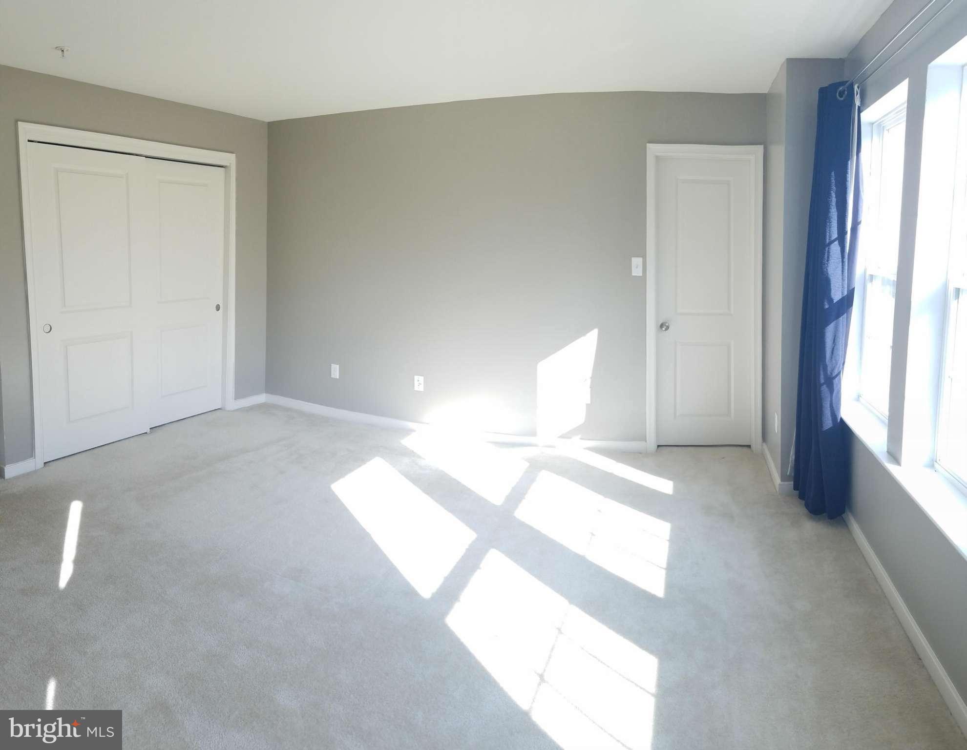 SUMMIT HALL RESERVE - Residential Lease