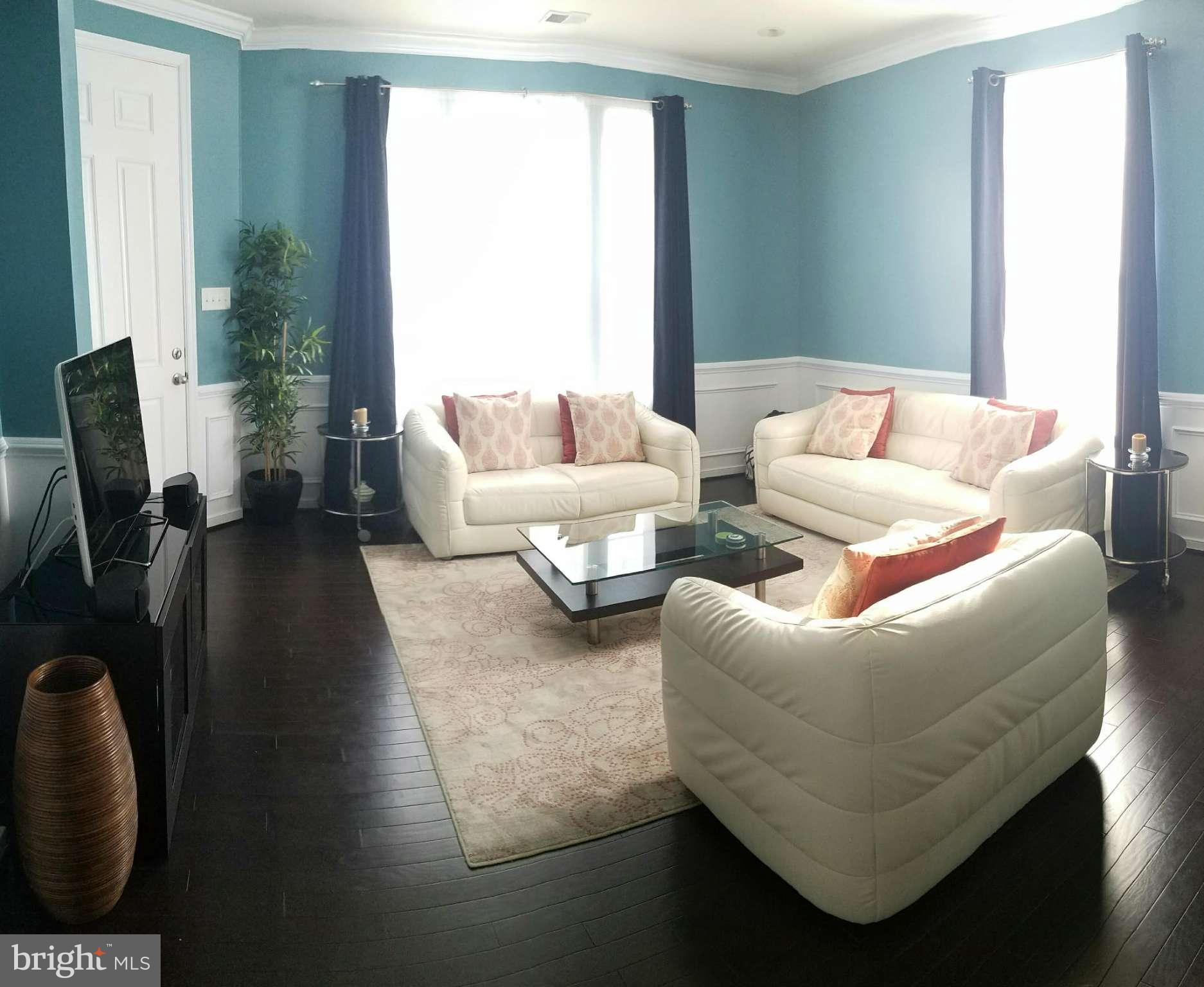 SUMMIT HALL RESERVE - Residential Lease