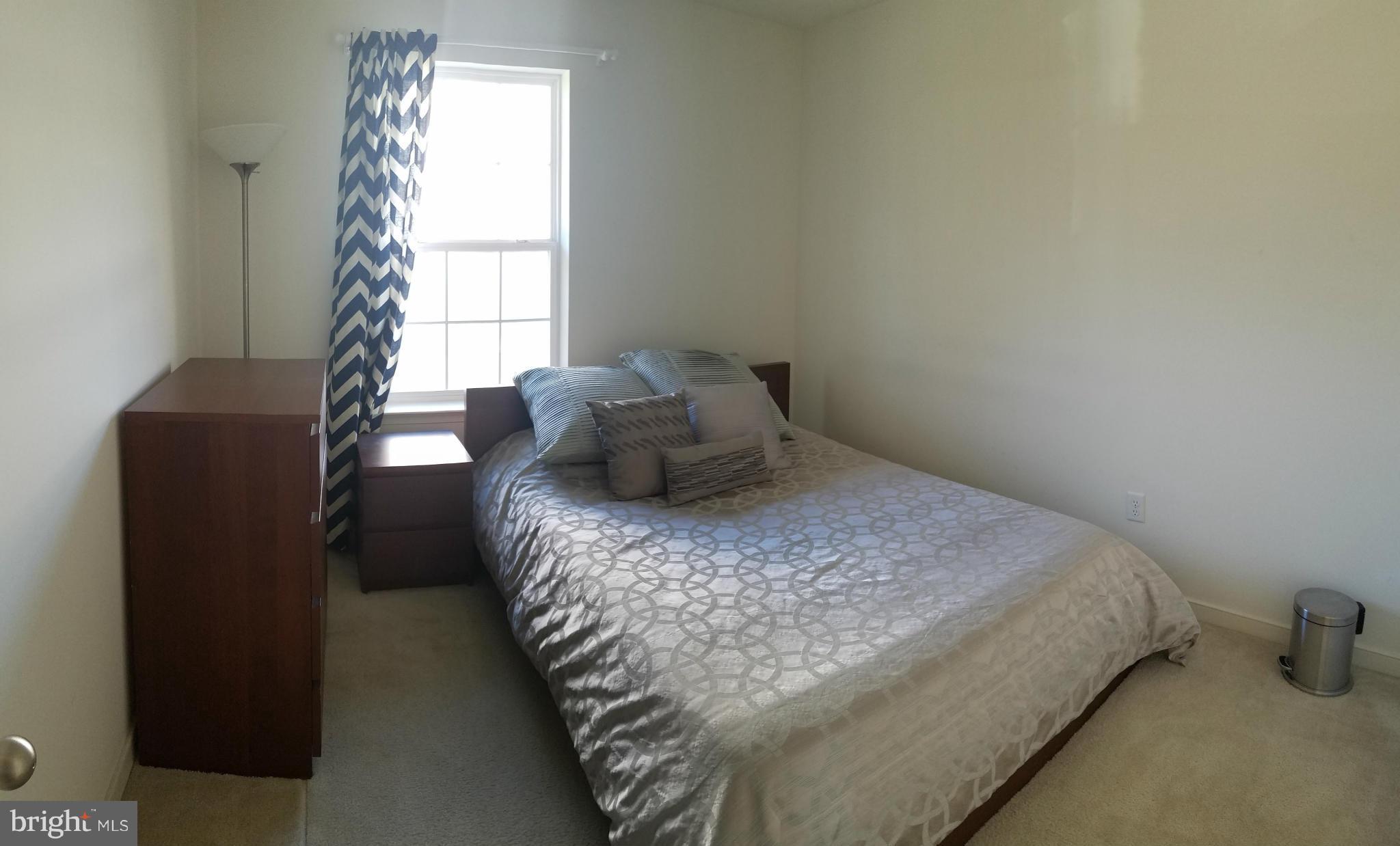 SUMMIT HALL RESERVE - Residential Lease