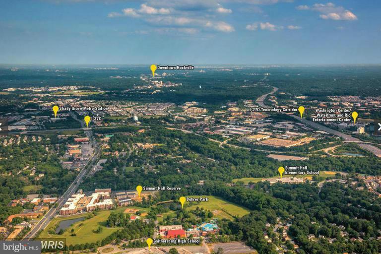 SUMMIT HALL RESERVE - Residential Lease