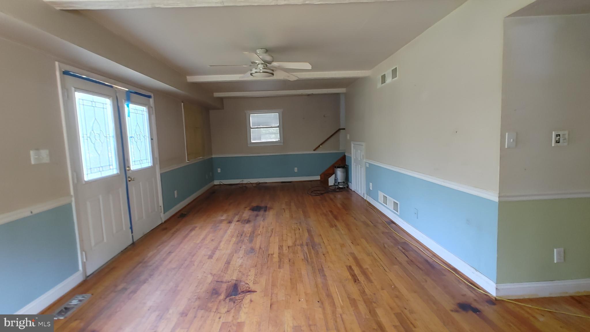 SHADY SIDE - Residential