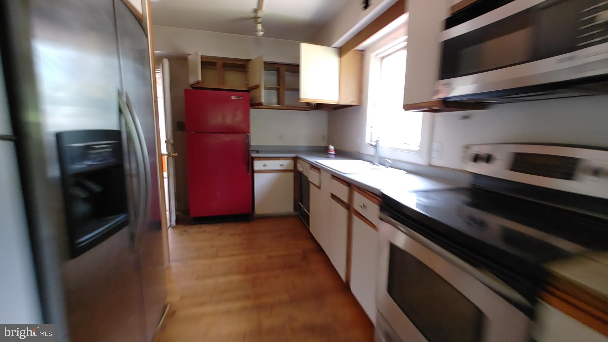 SHADY SIDE - Residential