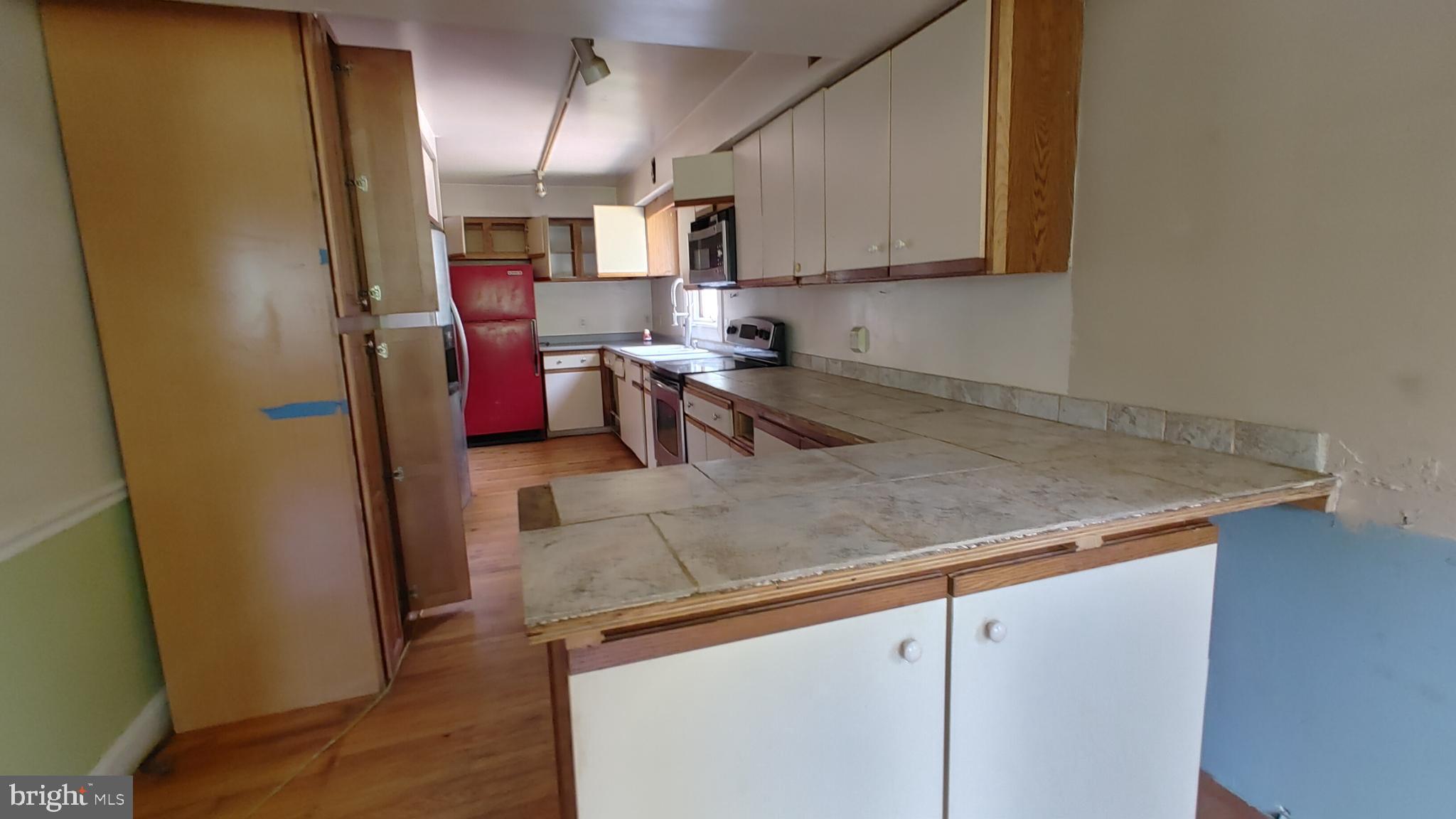 SHADY SIDE - Residential