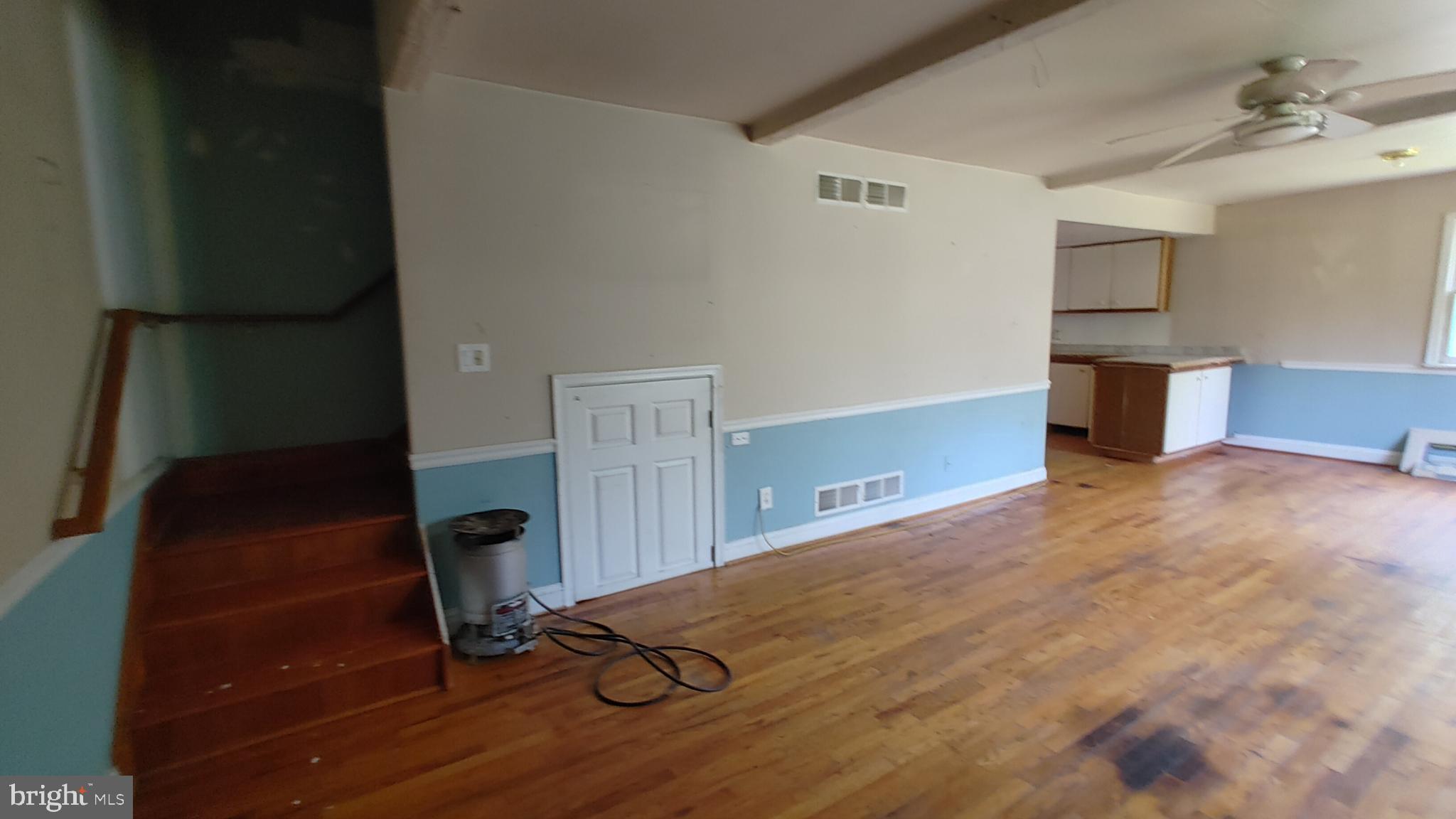 SHADY SIDE - Residential